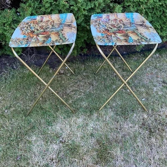 SET Of 2 Vintage Lavada Country Theme Metal TV Trays Metal Tray TV Table MCM - Picture 6 of 14